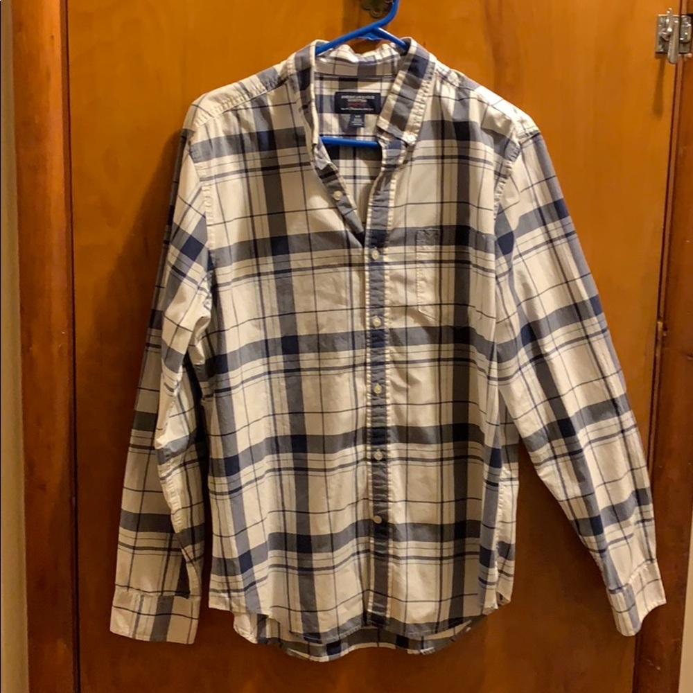 American eagle button down